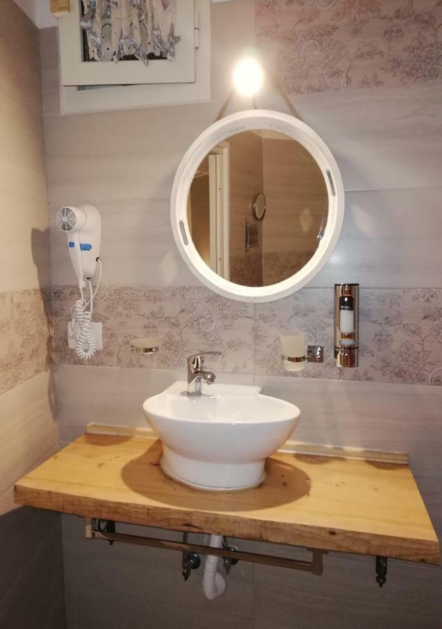 Addu' Ninucc' Hotel Napoli Ngoại thất bức ảnh